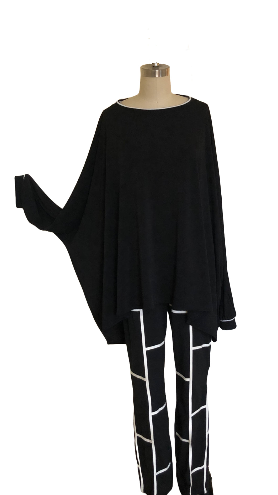 High-Low Classic Cape (Black) - Style #2419L