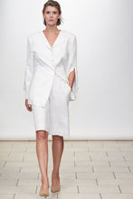Made in New York White Classic Linen Jacket + Knee Length Shorts Set Style # 1901J